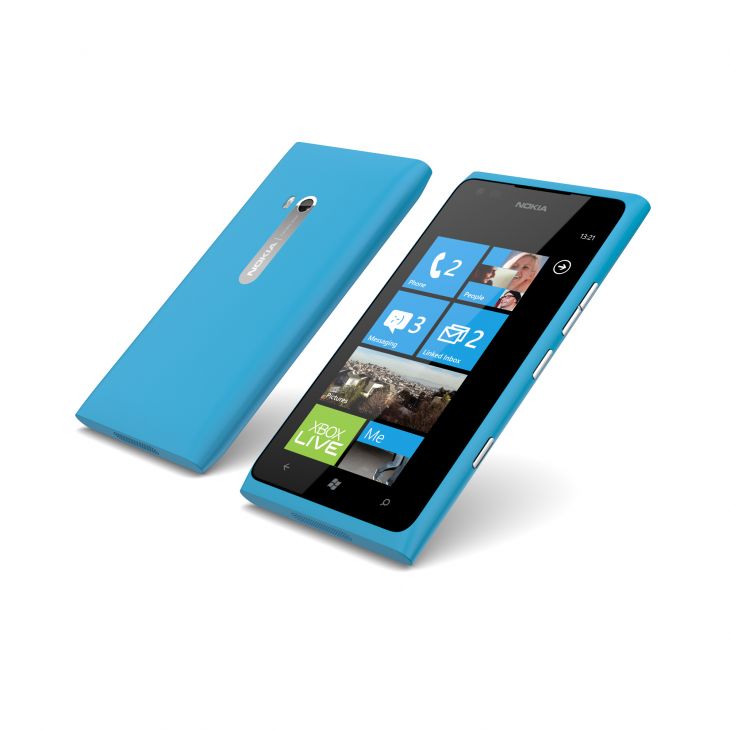 Nokia Lumia 900, finalmente in Italia