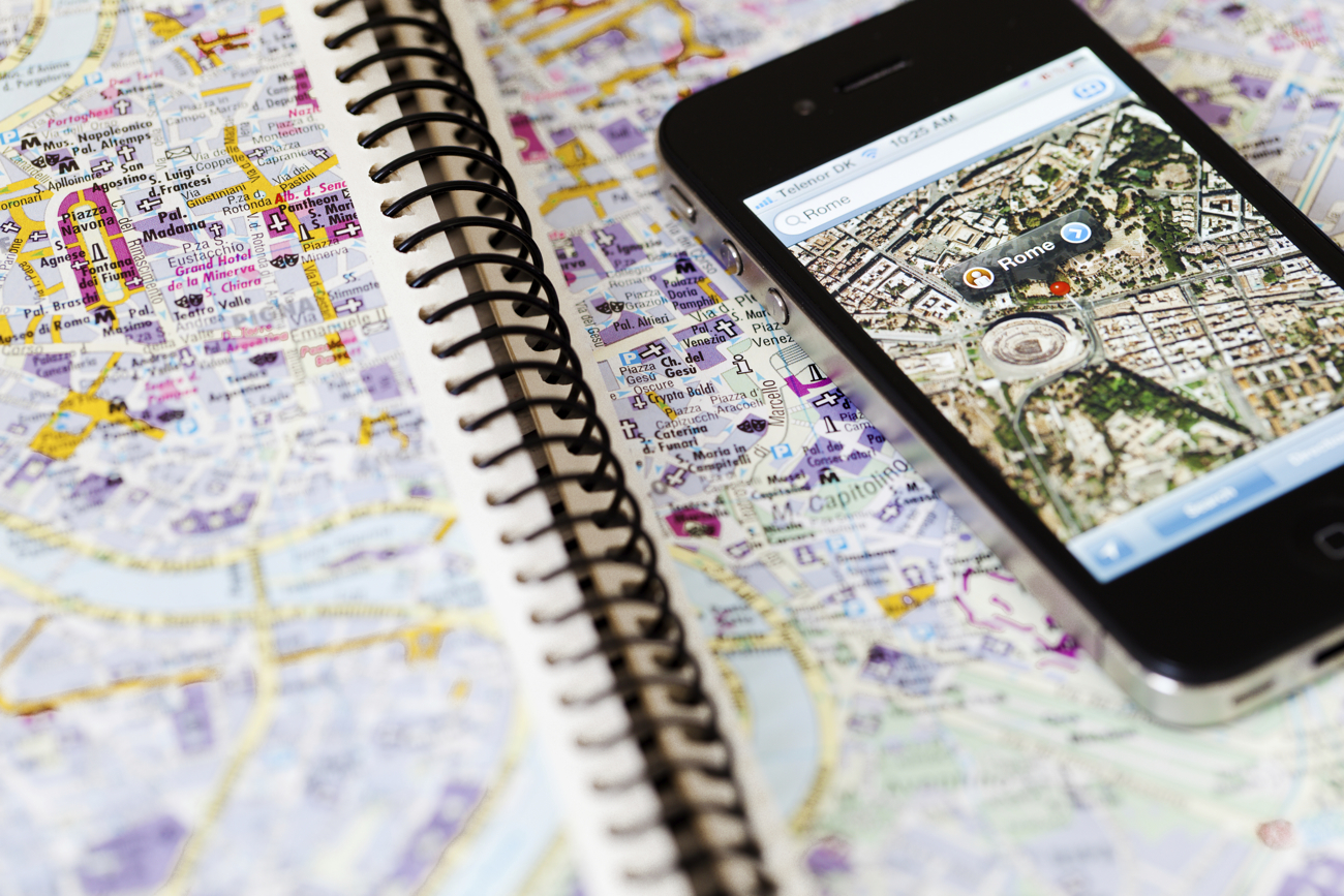 Карты интернет для смартфона. Мобильное приложение туризм. Приложения для путешествий. Мобильные приложения для путешествий. Приложение турист.