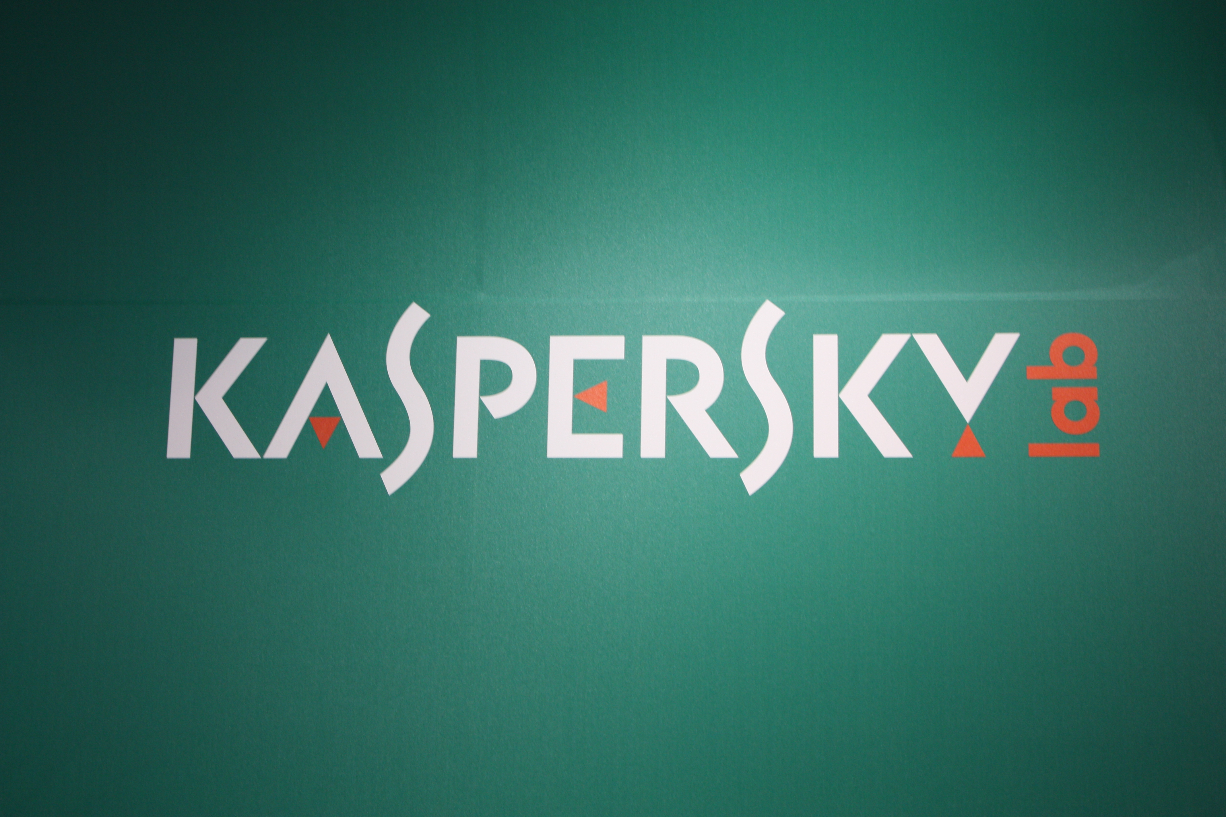Kaspersky Lab firma con Computer Gross