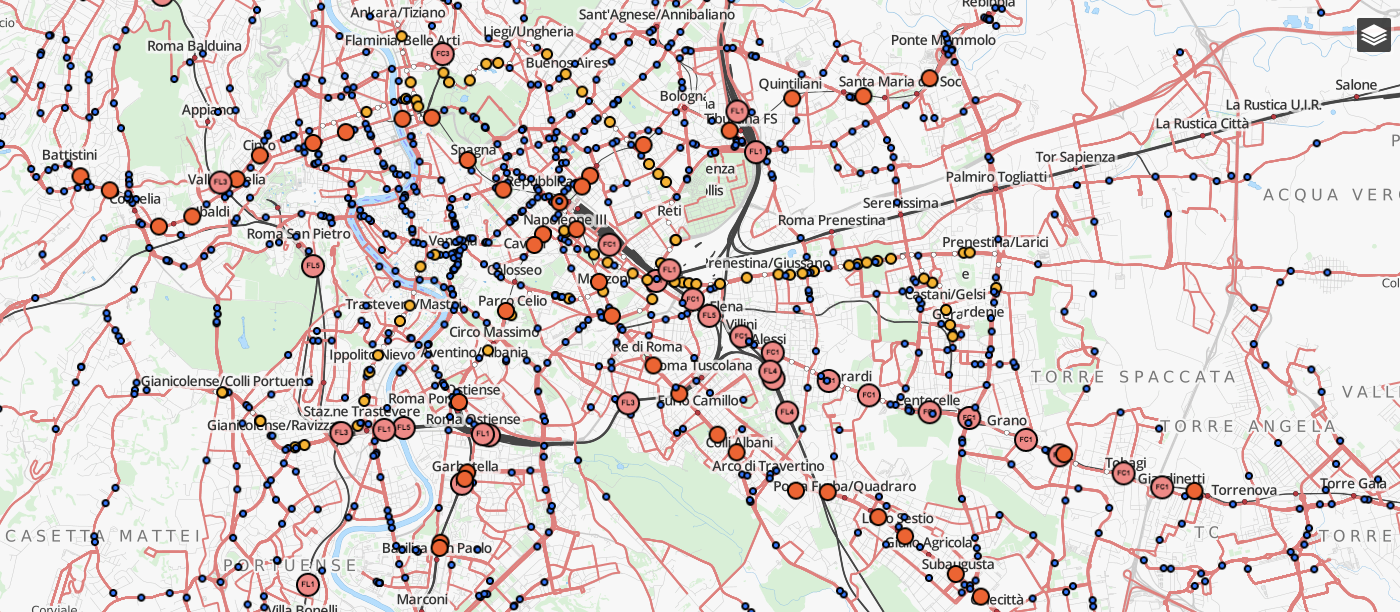 La mappa che mostra il movimento di autobus e treni in tempo reale