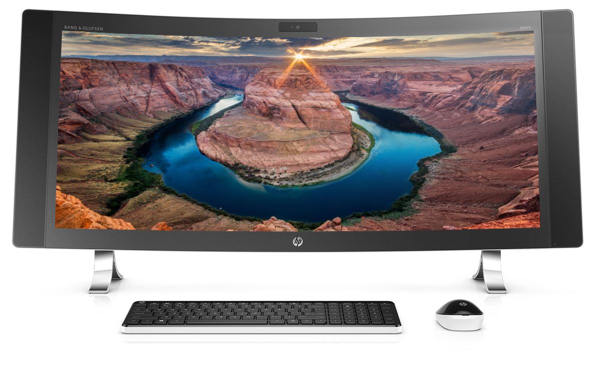 HP Envy Curved All-in-One: schermo curvo e dimensioni big