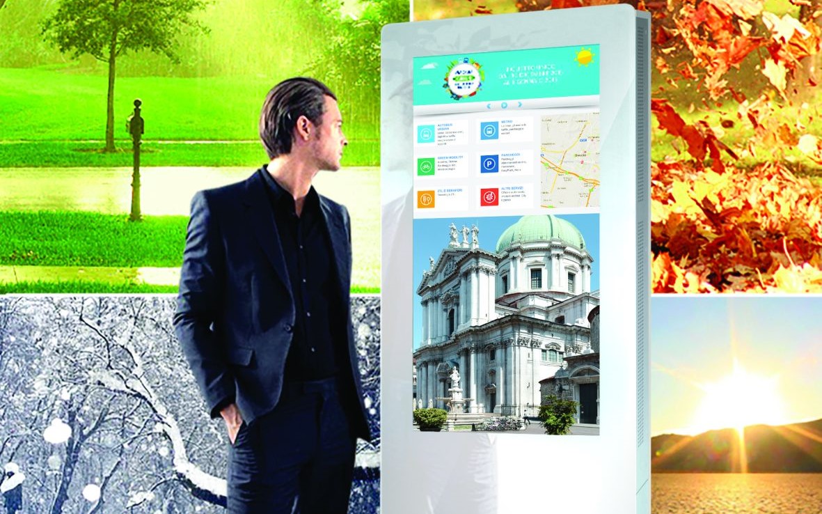 OuTon, il totem multimediale per esterni personalizzabile