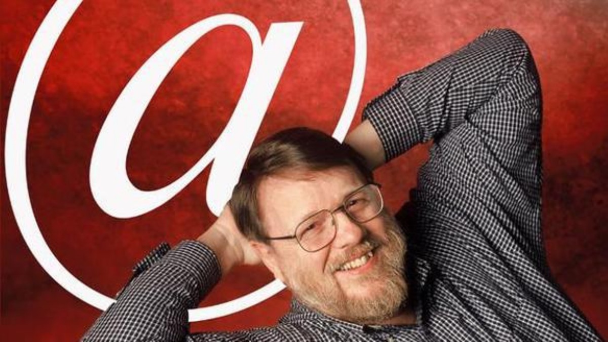 È Morto Ray Tomlinson, ha inventato l’email e scelto la @ come simbolo