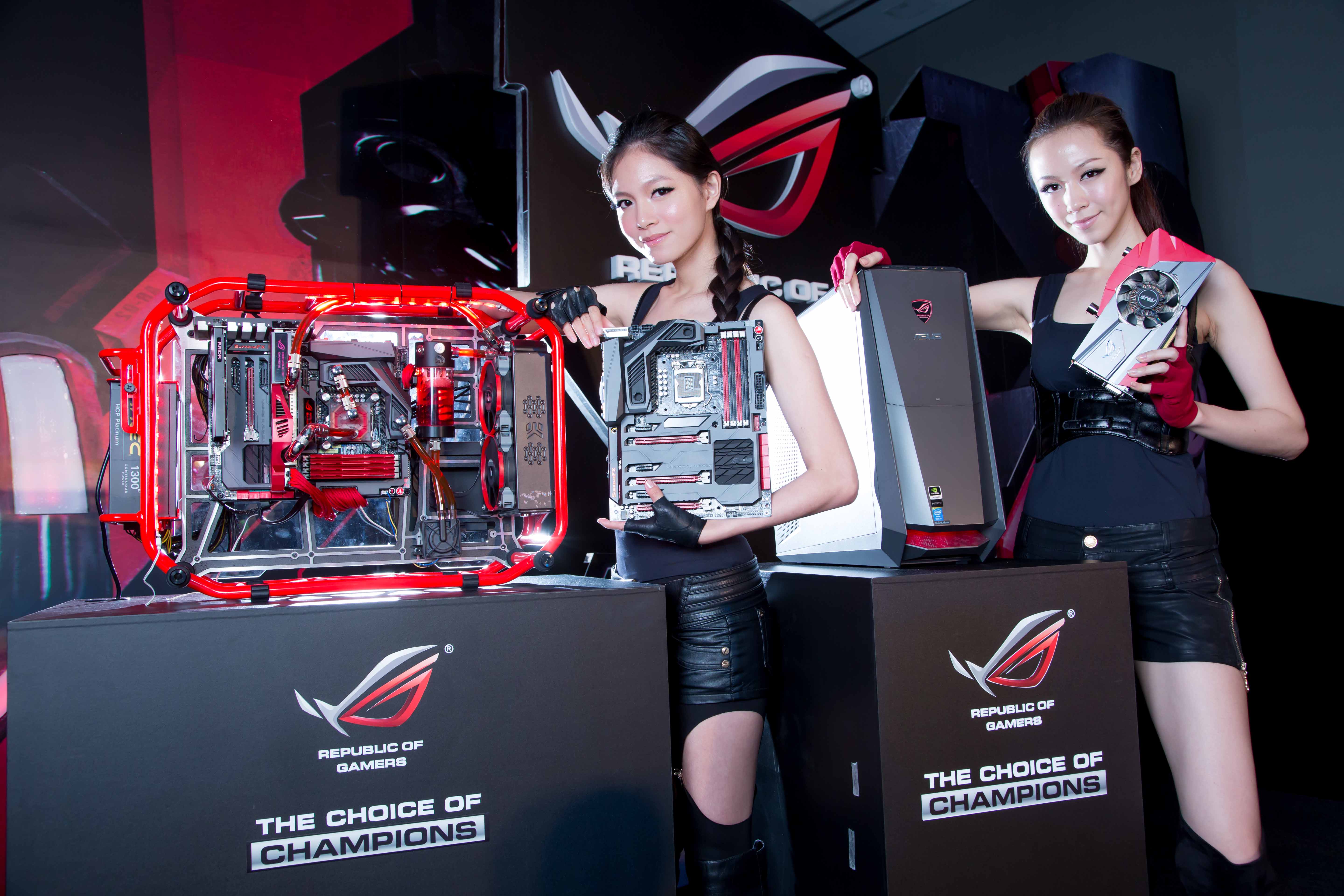 Рог центр. ASUS ROG 2013. ASUS ROG Tytan. ASUS Republic of Gamers. ASUS ROG девушки.