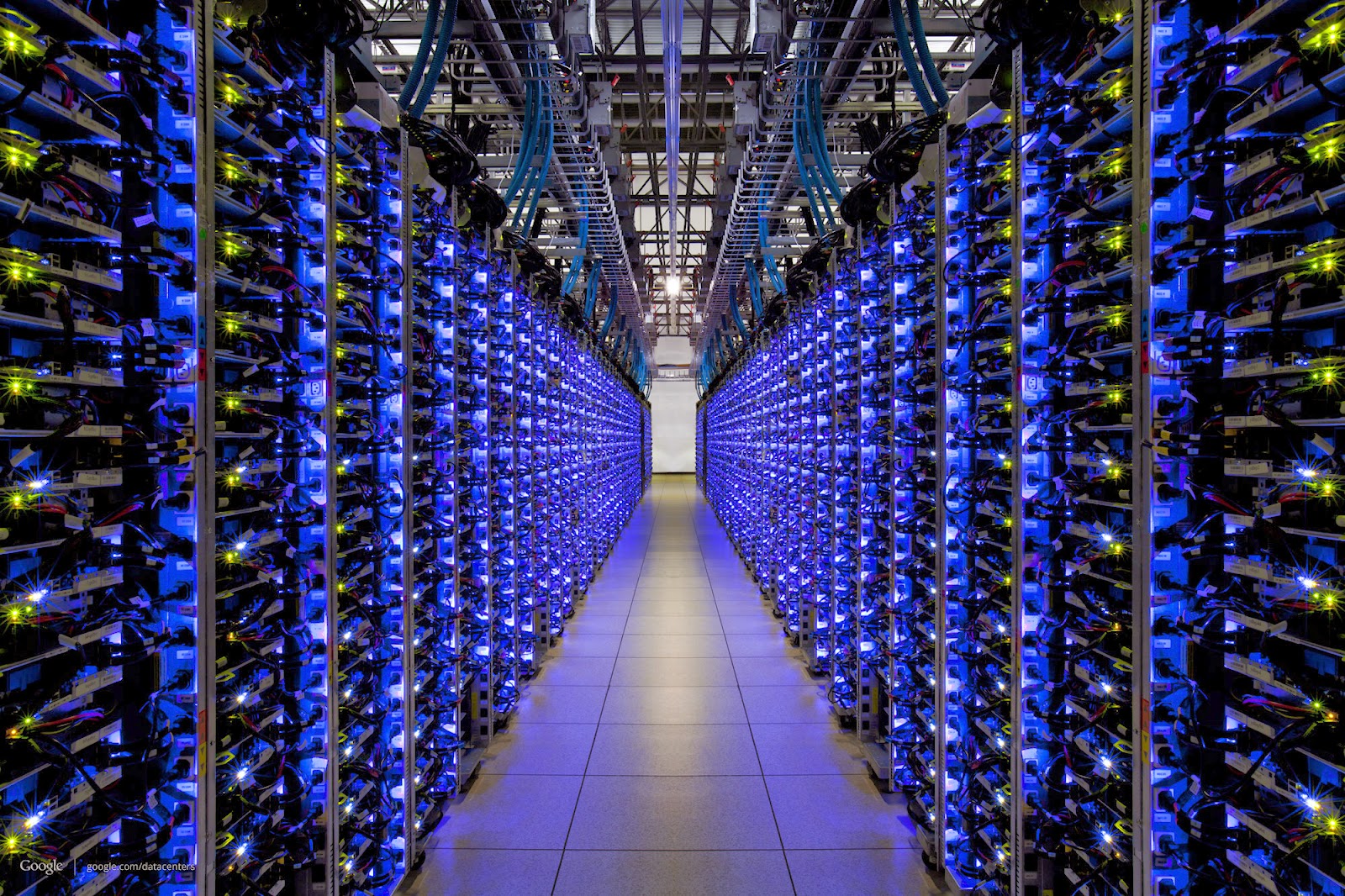 Google risparmia il 15% di energia nei data center grazie all’Intelligenza Artificiale