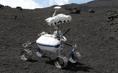 I robot lunari si testano sull’ Etna: le immagini