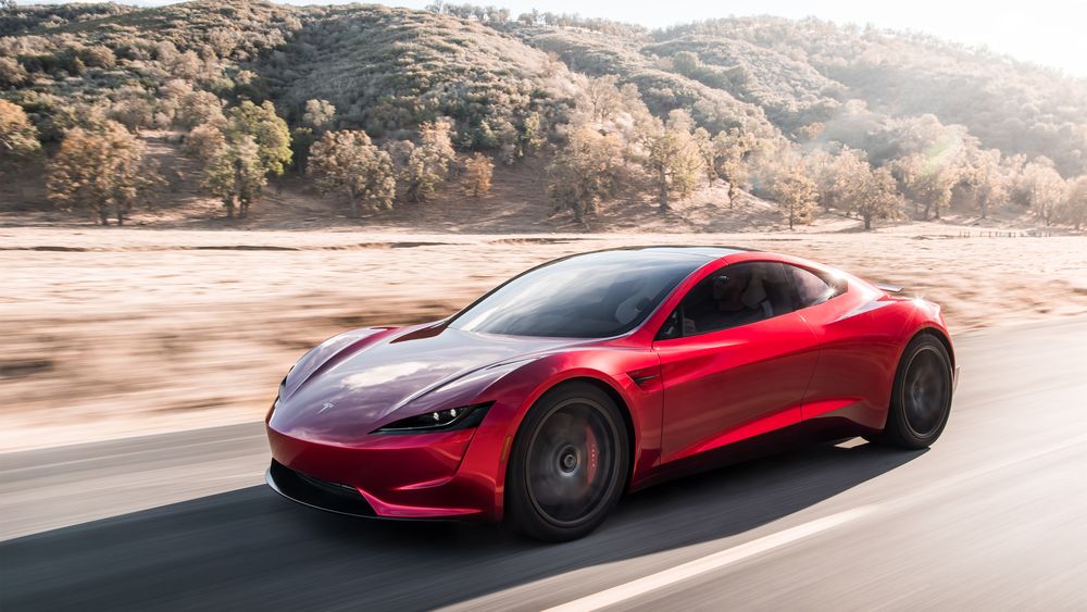 Tesla Roadster - in strada