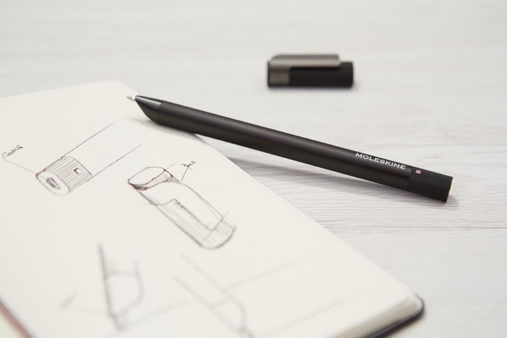 La smart Pen+ Ellipse Moleskine in azione