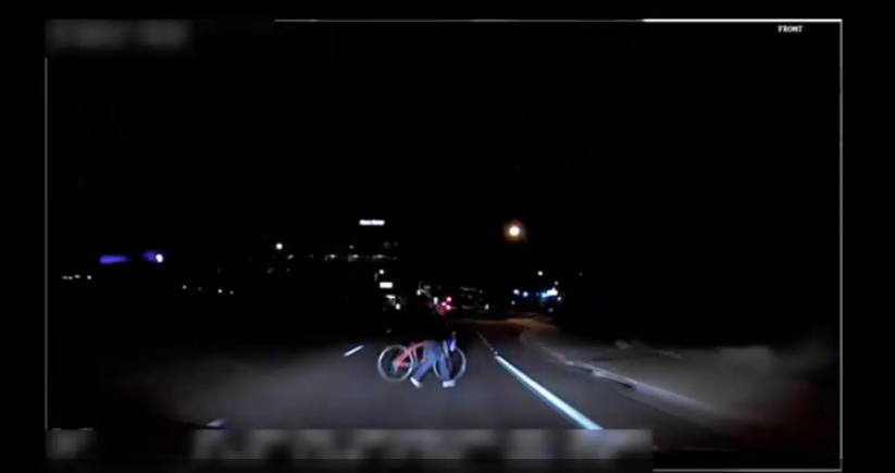 Uber video dell'incidente mortale auto a guida autonoma