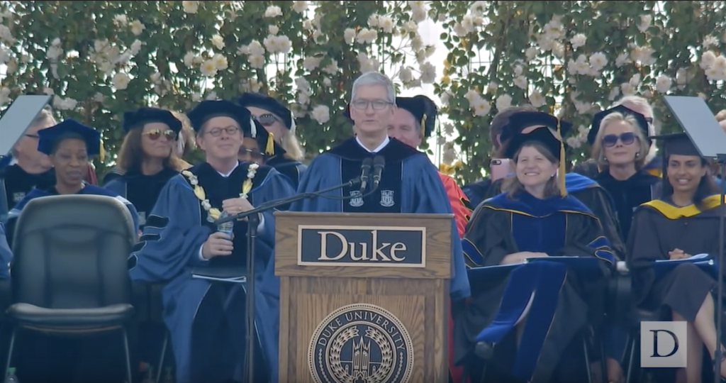 discorso di Tim Cook Duke University siate senza paura