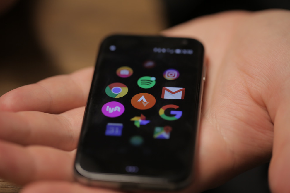 palm smartphone ultra portatile