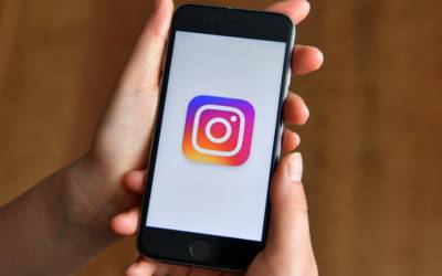 Gli adolescenti preferiscono Instagram a Snapchat