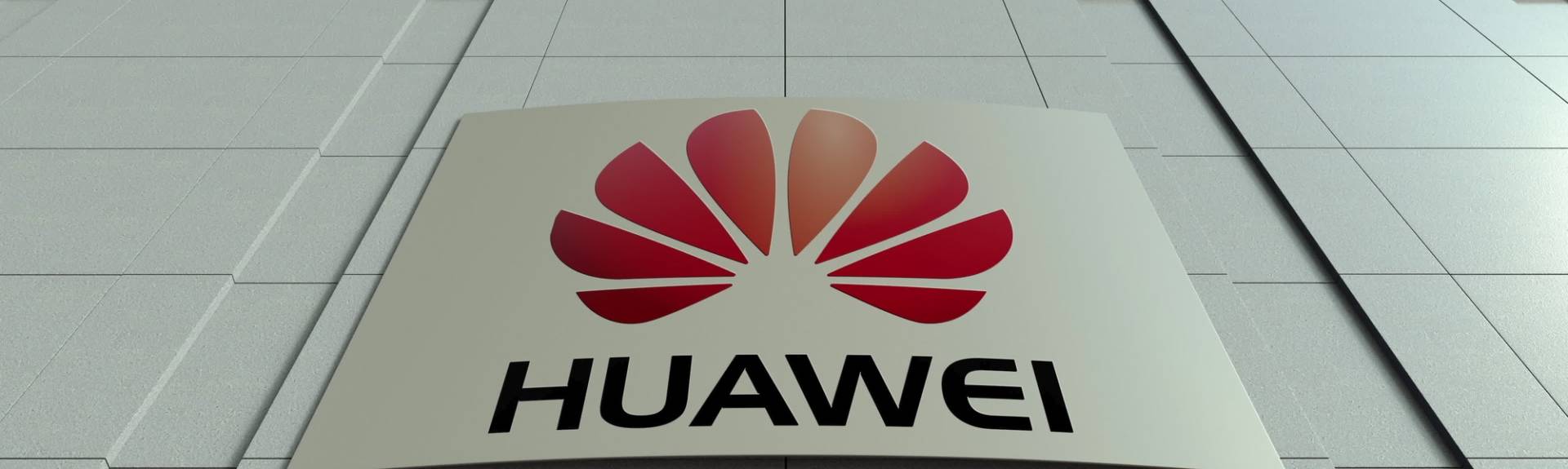 Anche Huawei progetta il suo smartphone con 4 fotocamere