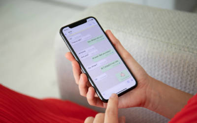 Inoltrare messaggi su WhatsApp: il limite a cinque per evitare lo spam