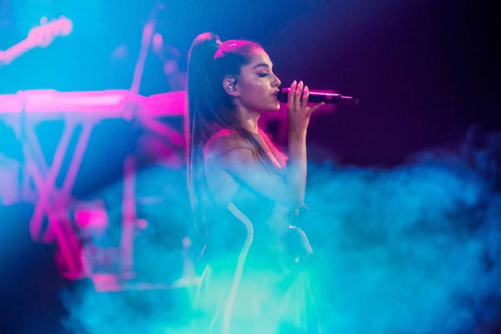 Ariana Grande diventa ufficialmente la donna più seguita su Instagram