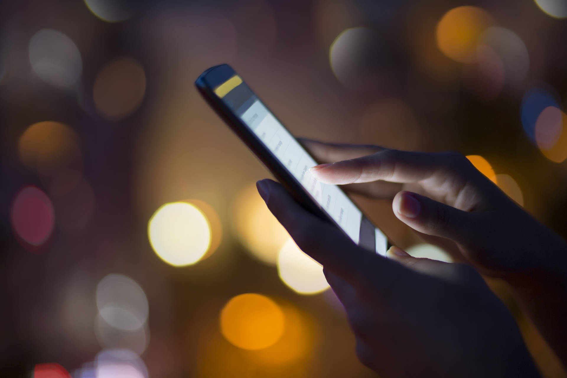 iPhone: alcune famose app registrano in segreto tutti i movimenti sullo schermo