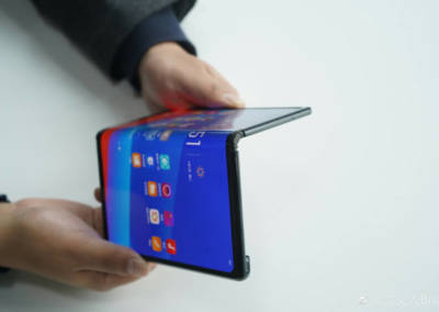 oppo-foldable-phone-prototype