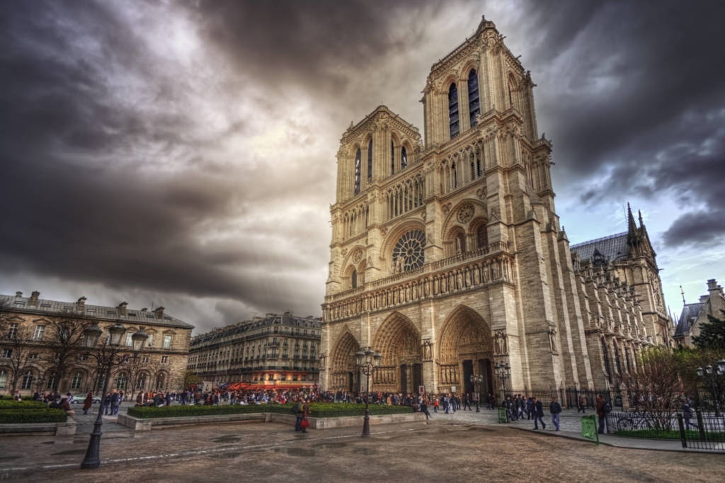 Cause incendio Notre Dame