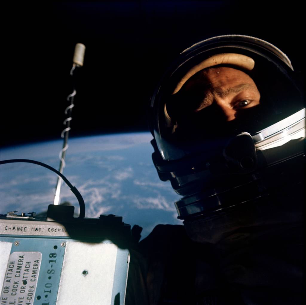 Primo Selfie nello spazio, Buzz Aldrin nel 1966