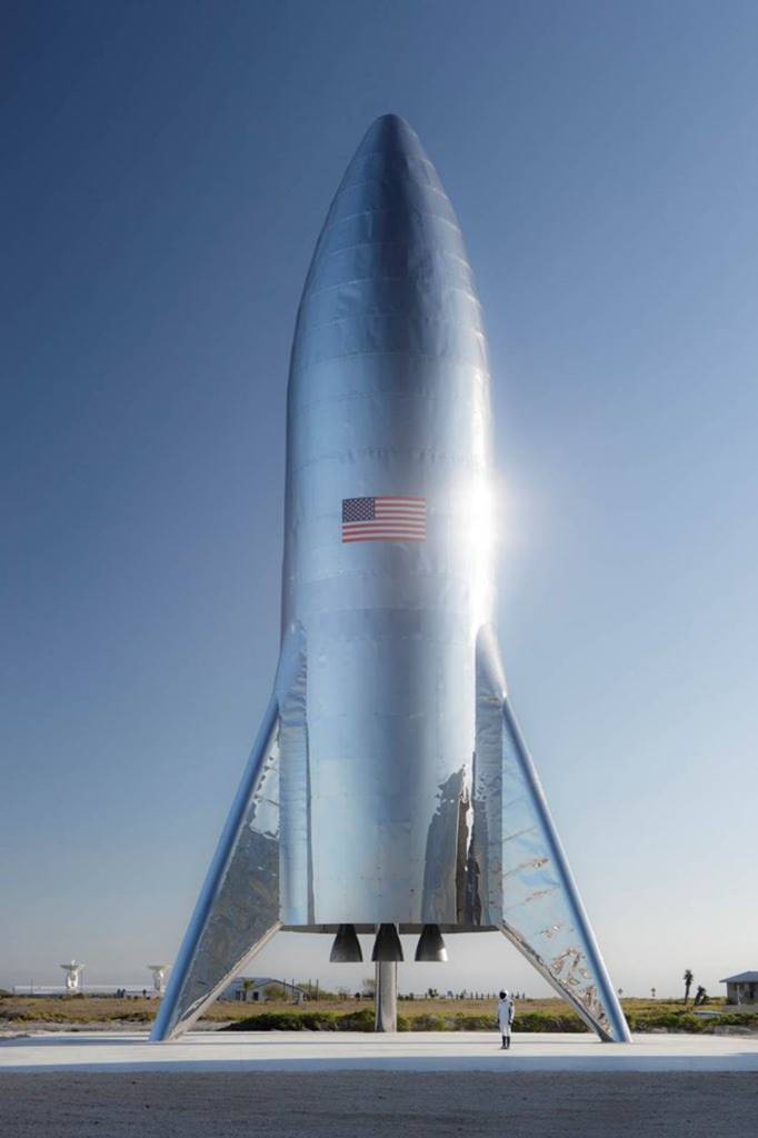 Elon Musk sulla Luna SpaceX Starship