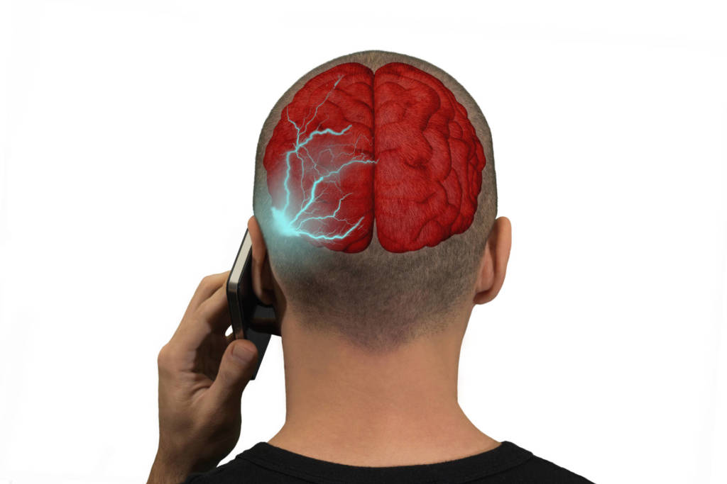 Radiazioni smartphone: iPhone, Samsung e Motorola superano i limiti di legge