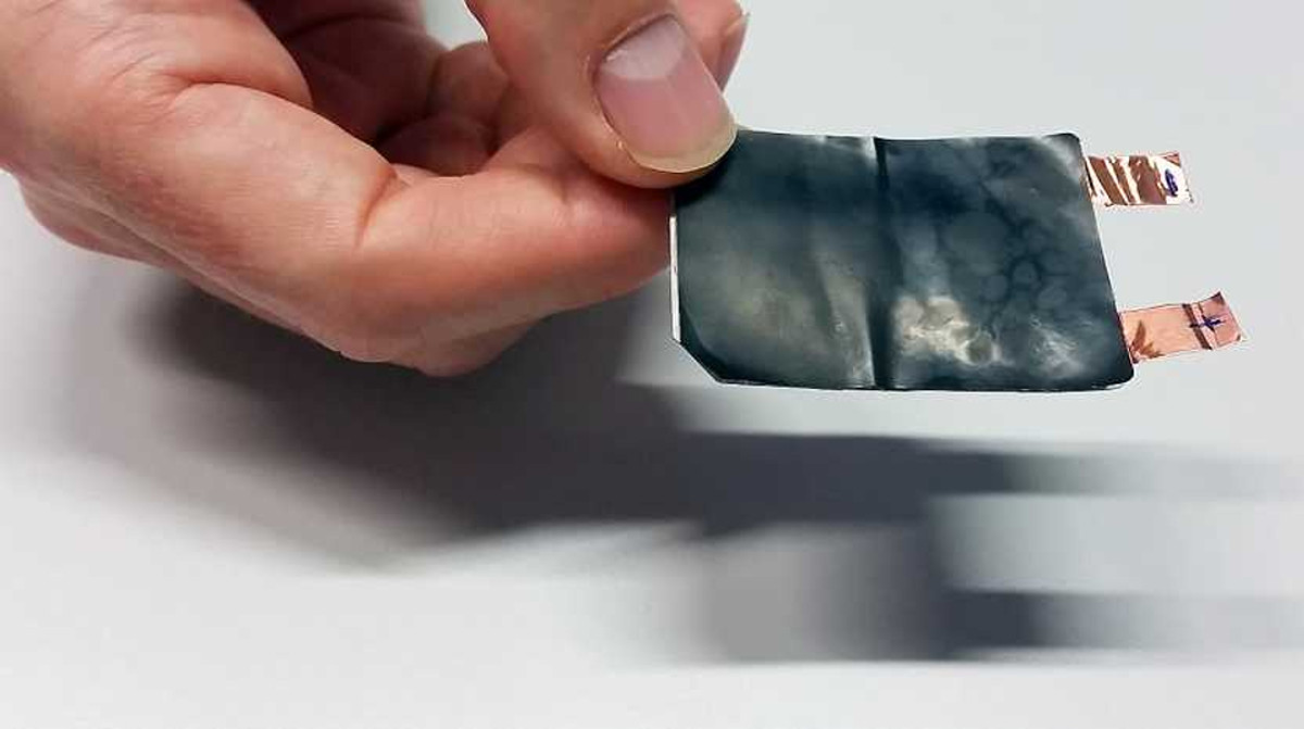 Una batteria pieghevole per il futuro degli smartphone pieghevoli