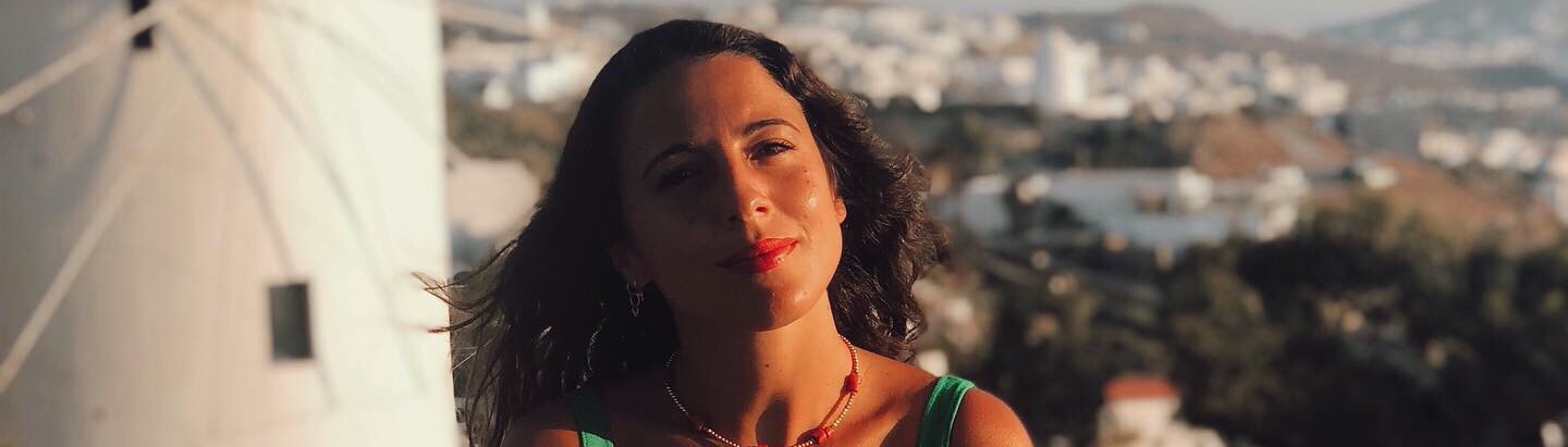 Manuela Vitulli, l’intervista: “Viaggio dunque sono”