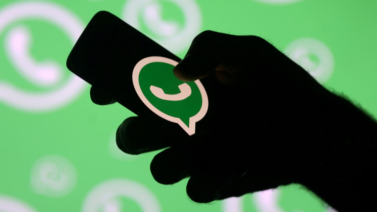 Nuova truffa su WhatsApp, attenzione al messaggio da un amico