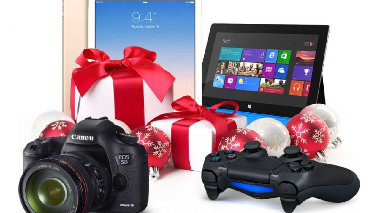 Idee Regalo Natale Tecnologia.Idee Regalo Tech Di Natale Le 5 Last Minute Per Salvarti In Corner Digitalic