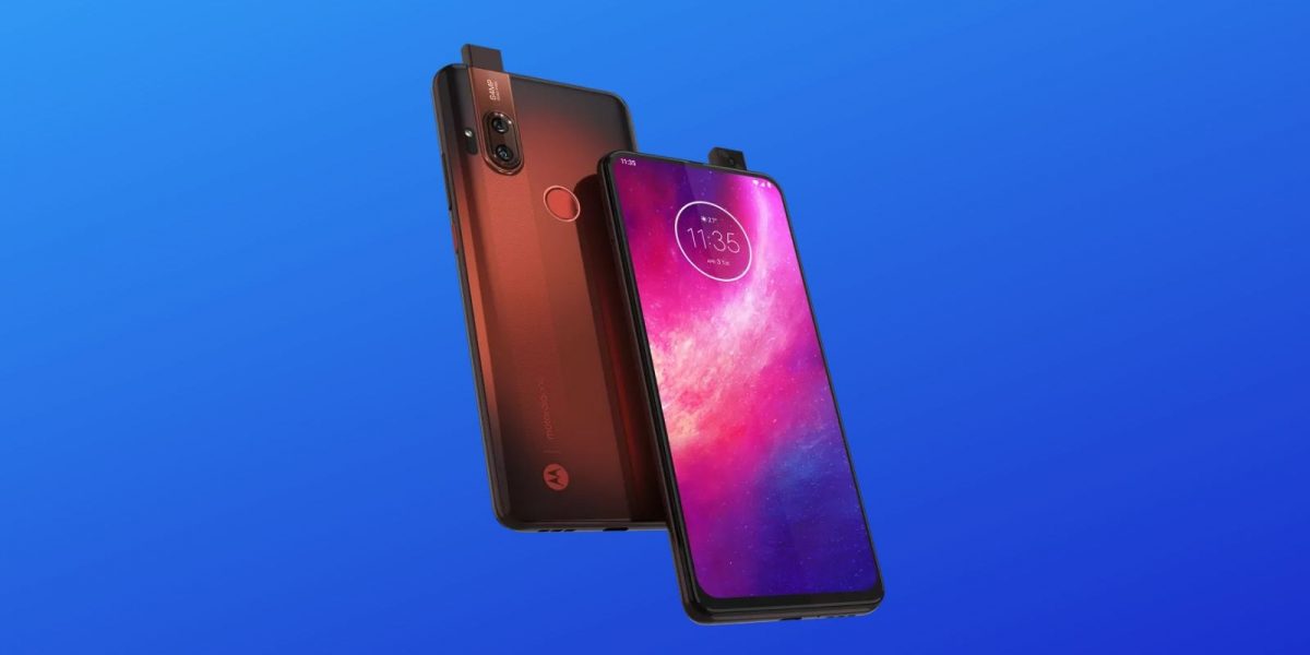 Motorola One Hyper, lo smartphone con fotocamera da selfie a comparsa