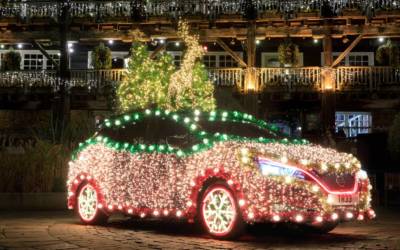 Una Nissan LEAF diventa una ‘slitta ecosostenibile’ ed elettrizza il Natale