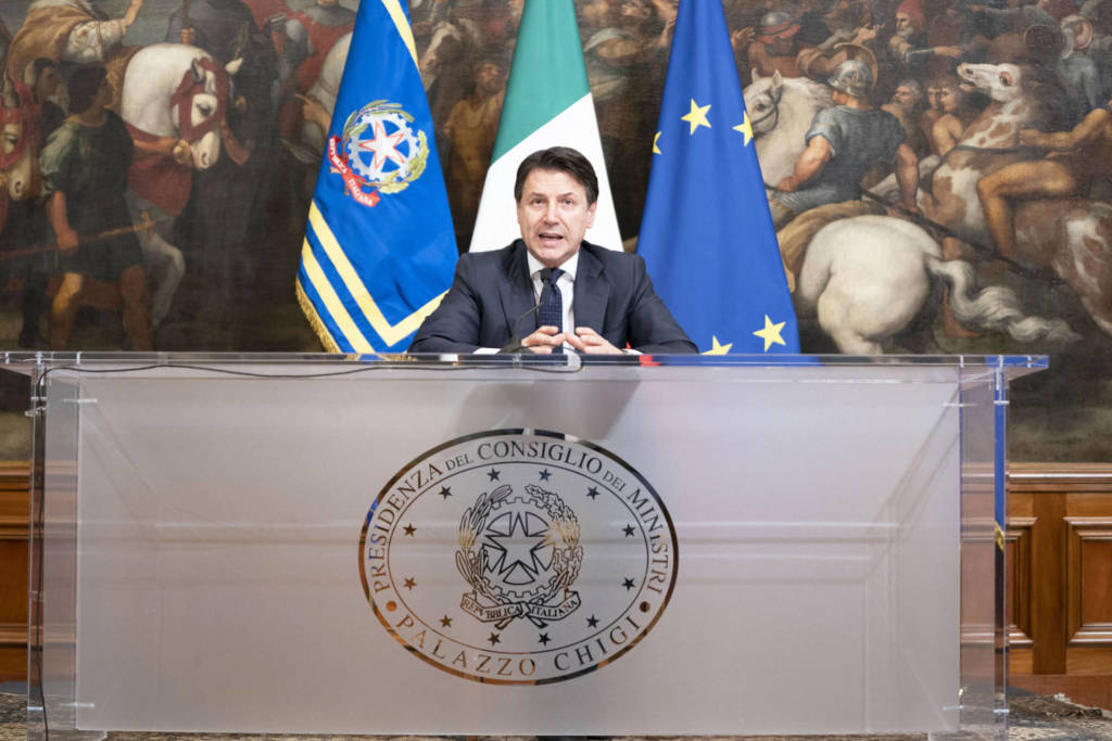 Giuseppe Conte attività produttive chiuse 21 marzo