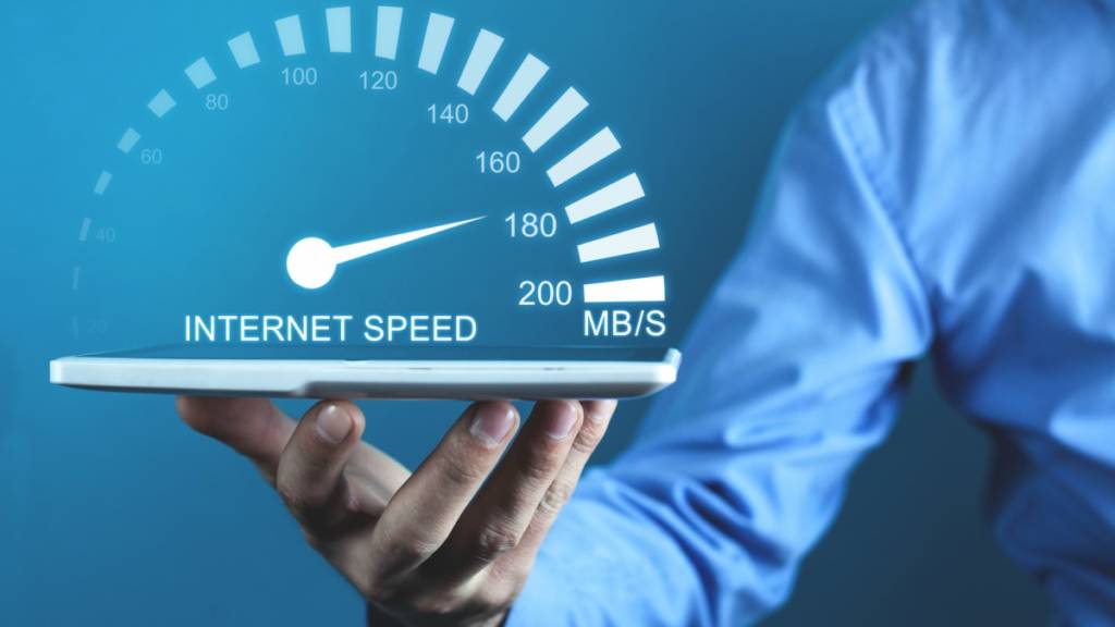 Internet in Italia veloce Agcom