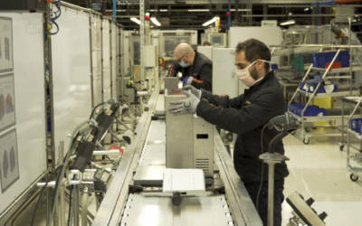 Coronavirus: Apple produce visiere per medici
