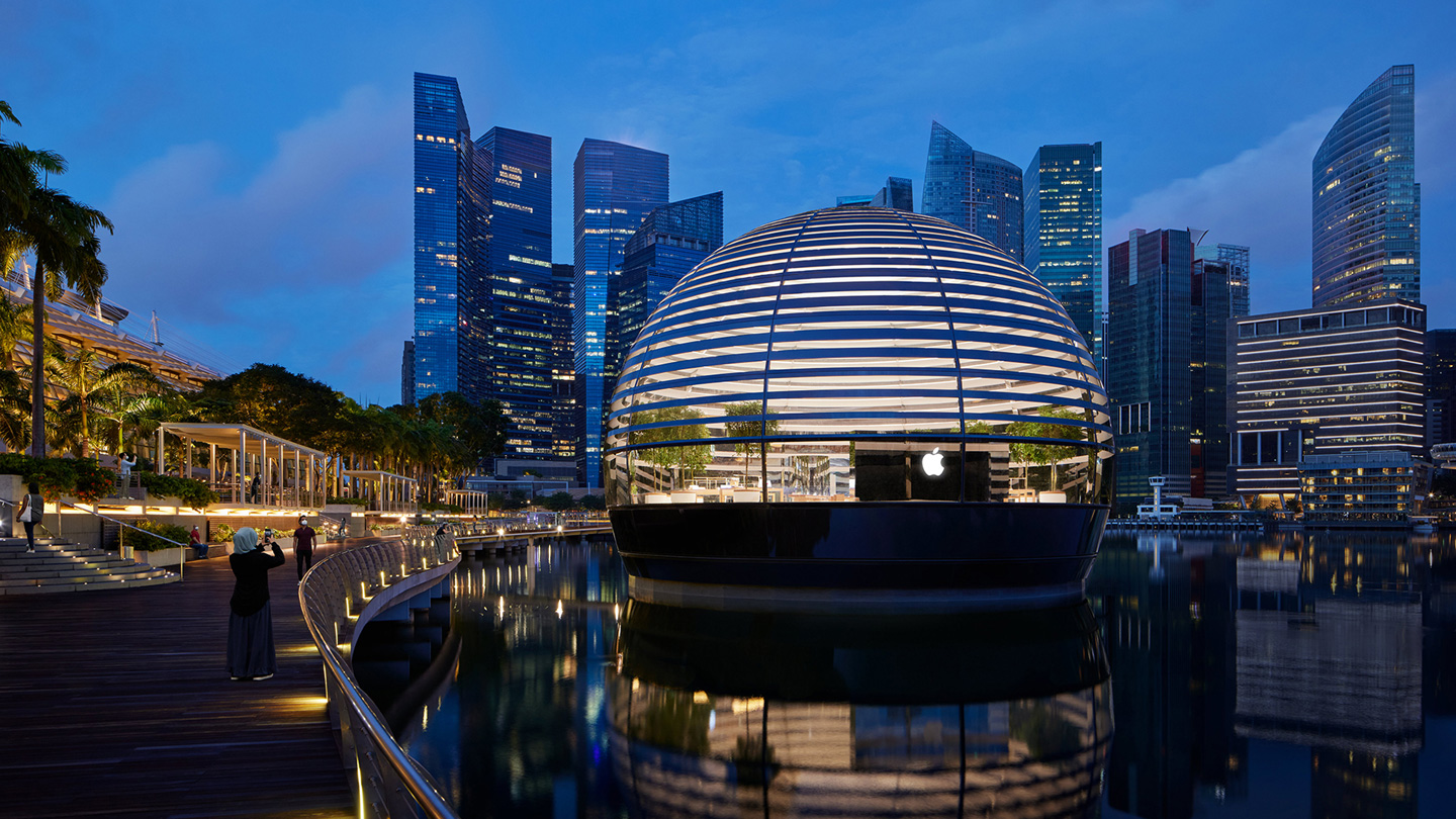 Apple Store: a Singapore il primo costruito direttamente sull’acqua