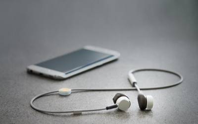 Radio FM sugli smartphone: la legge italiana impone l’addio dal 30 dicembre