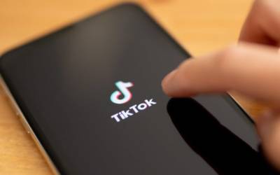 Blocco di TikTok: utilizzo vietato a chi non accerta l’età