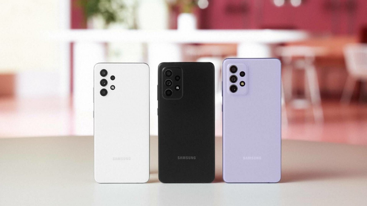 Nuovi Samsung Galaxy A: ufficiali i tre smartphone di fascia media, sono A52, A52 G e A72