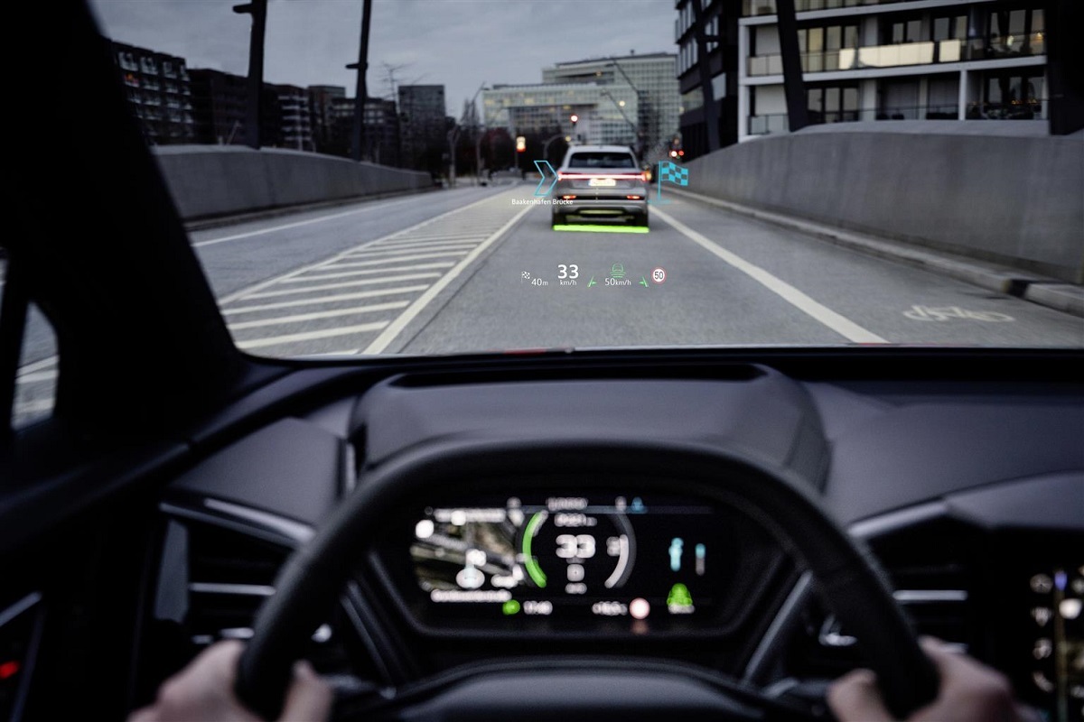 Realtà aumentata: Audi mostra l’head up display di Q4 E-Tron