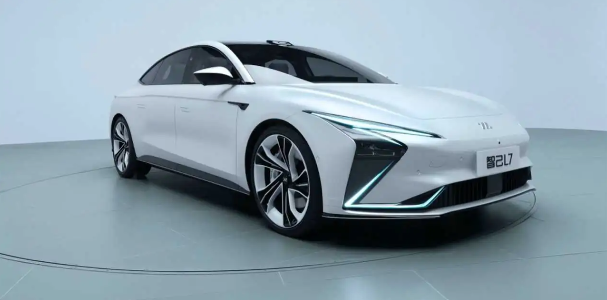 L’auto elettrica di Alibaba promette 1000 Km di autonomia con una batteria da 118 kWh