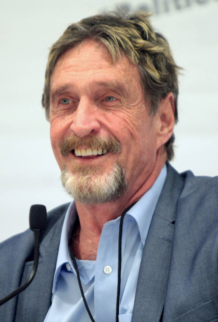 John_McAfee_Suicidio