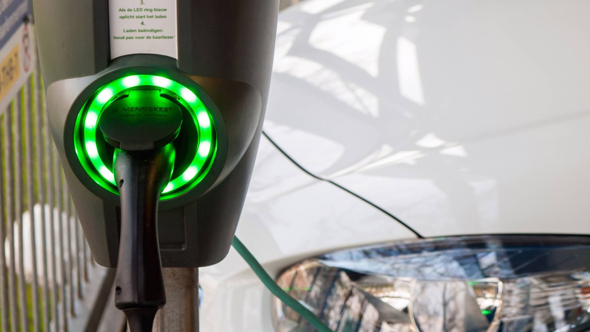 Il riciclo delle batterie elettriche delle auto può diventare un processo sostenibile