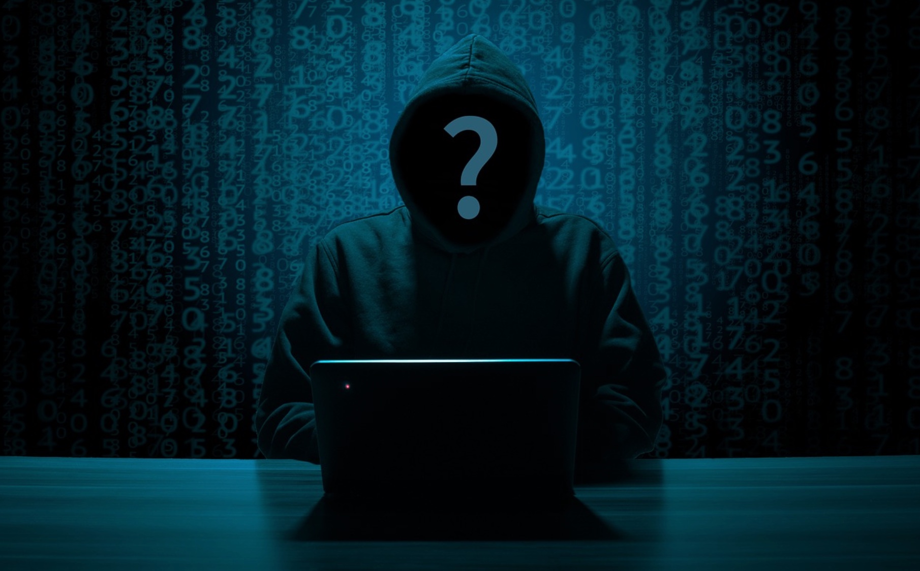 Anonymous contro la Russia: attacchi hacker a siti e media