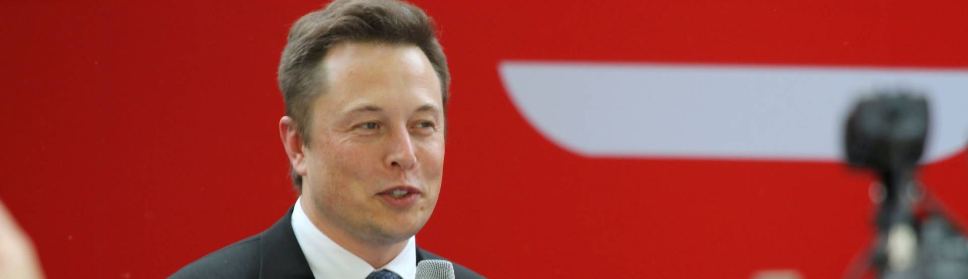 Elon Musk non compra più Twitter, è ufficiale. Ecco perché