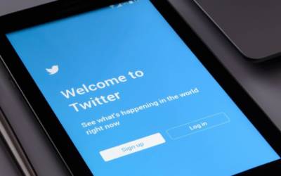 Twitter come MySpace, si potranno pubblicare gli stati