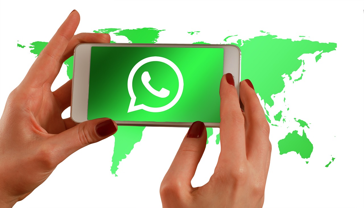 Lo stato online su Whatsapp si potrà nascondere, come fare se si desidera