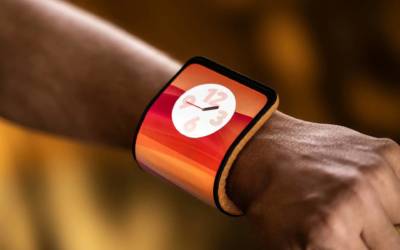 Motorola bendable: il telefono che si avvolge al polso come uno smartwatch