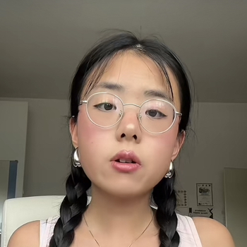 Lucia Wang