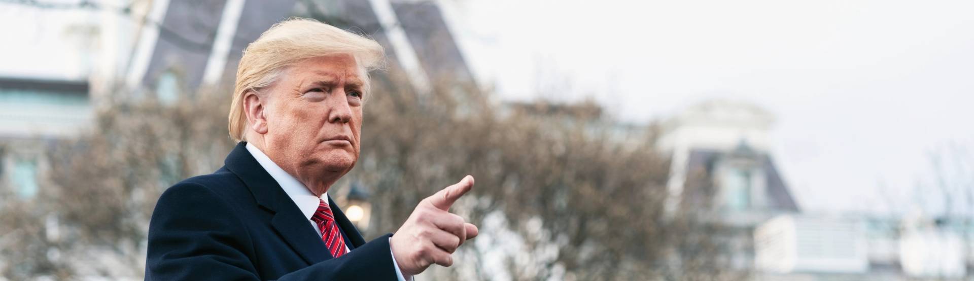 Trump firma l’ordine esecutivo per portare l’AI nelle scuole