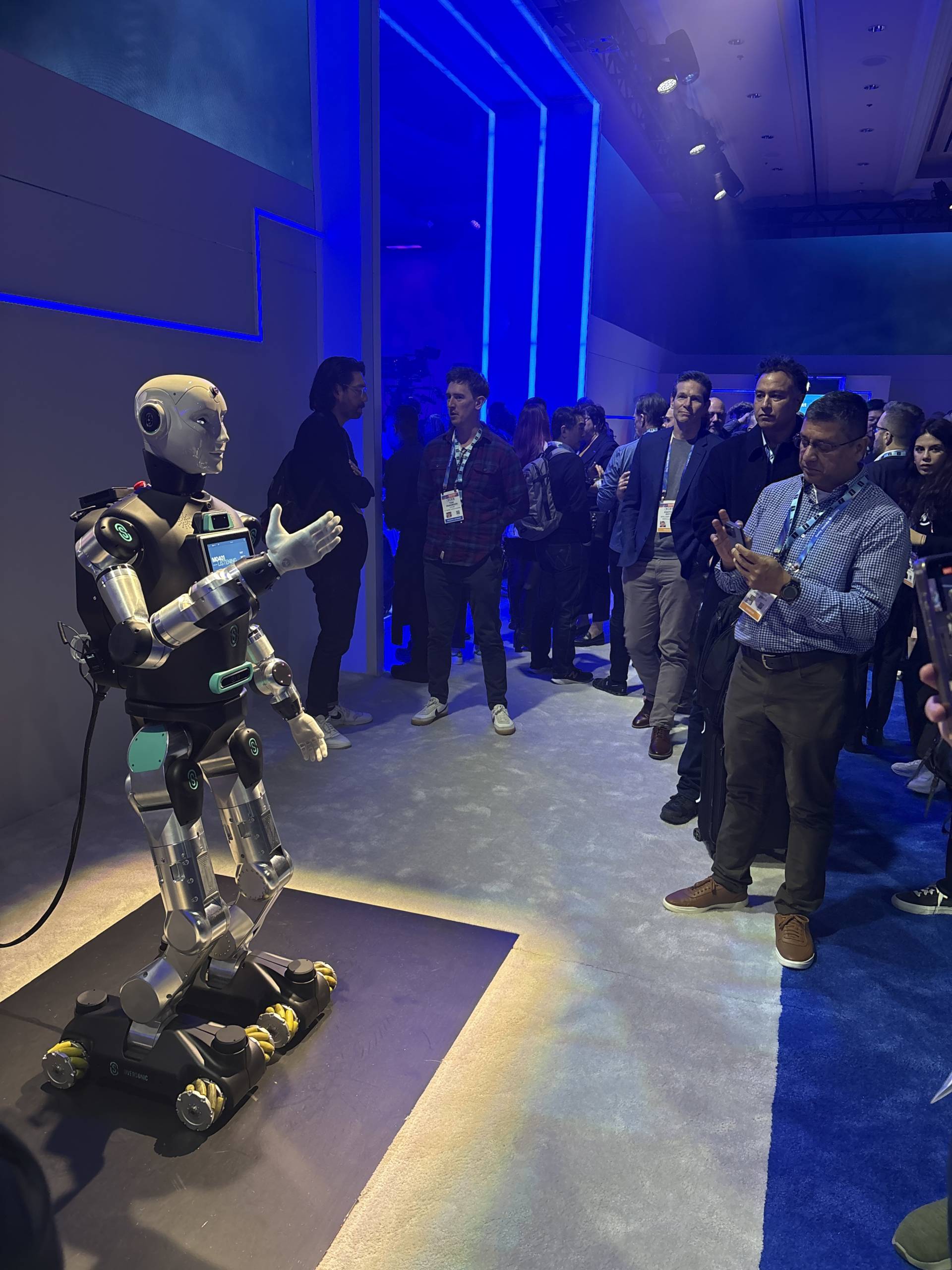 RoBee di Oversonic Ces 2026